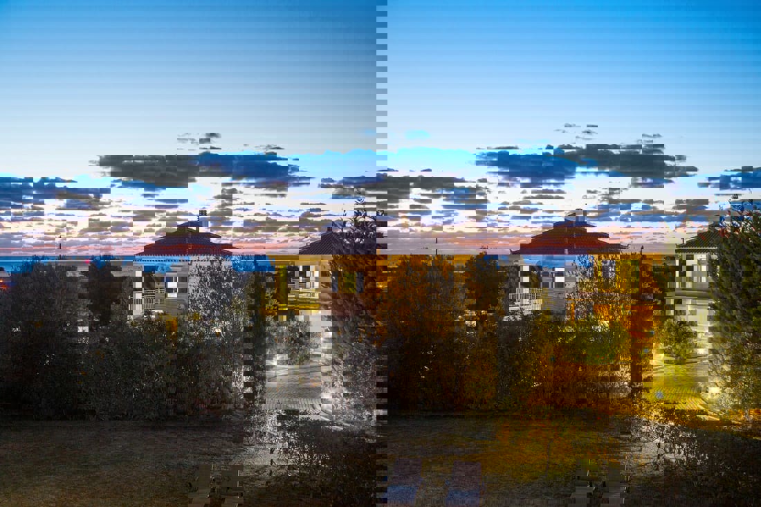 819eb5aa1caa4fae9ea0d466275c3fd8