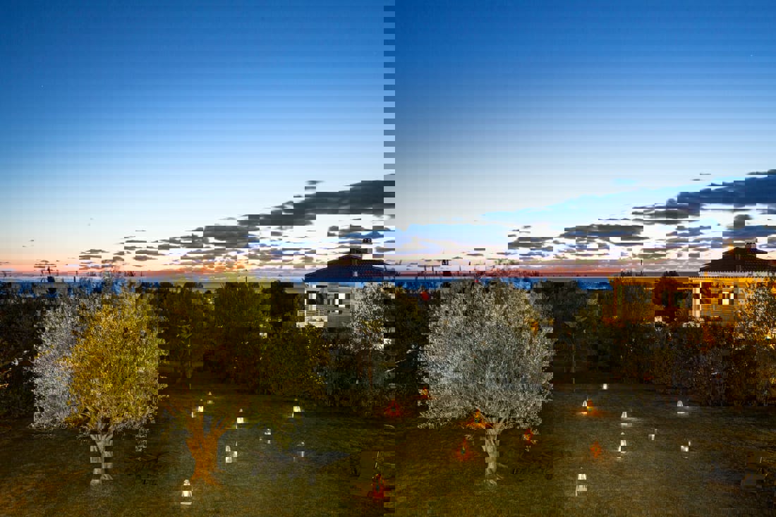 b7e1cf89238446a48c6666d71d9c0996