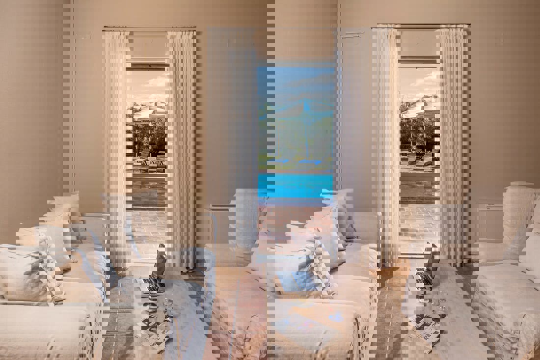 cc3c70f8244a47e791a746ad1724d518