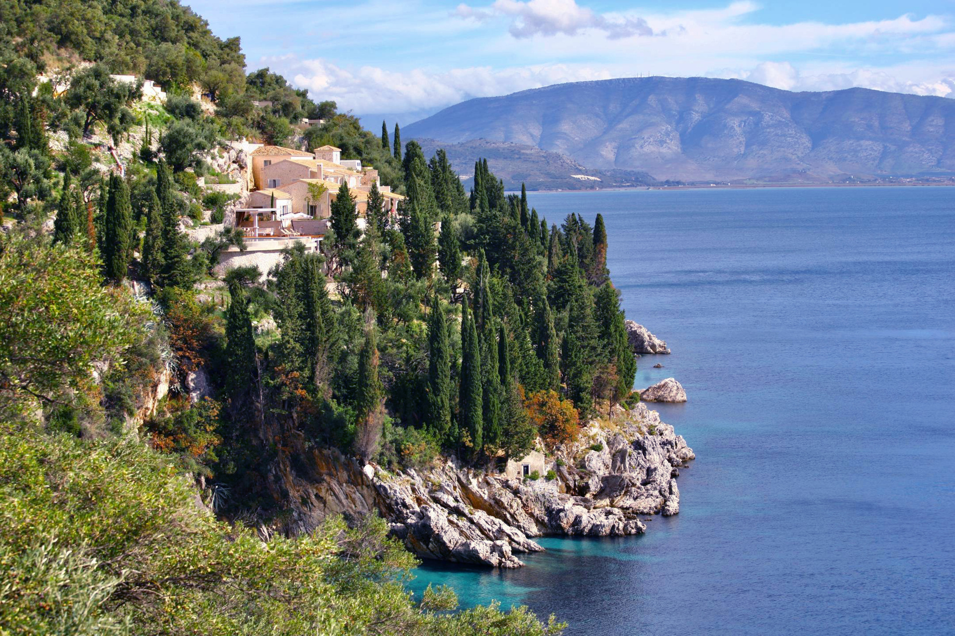 von_poll_real_estate_property_918772_image_2