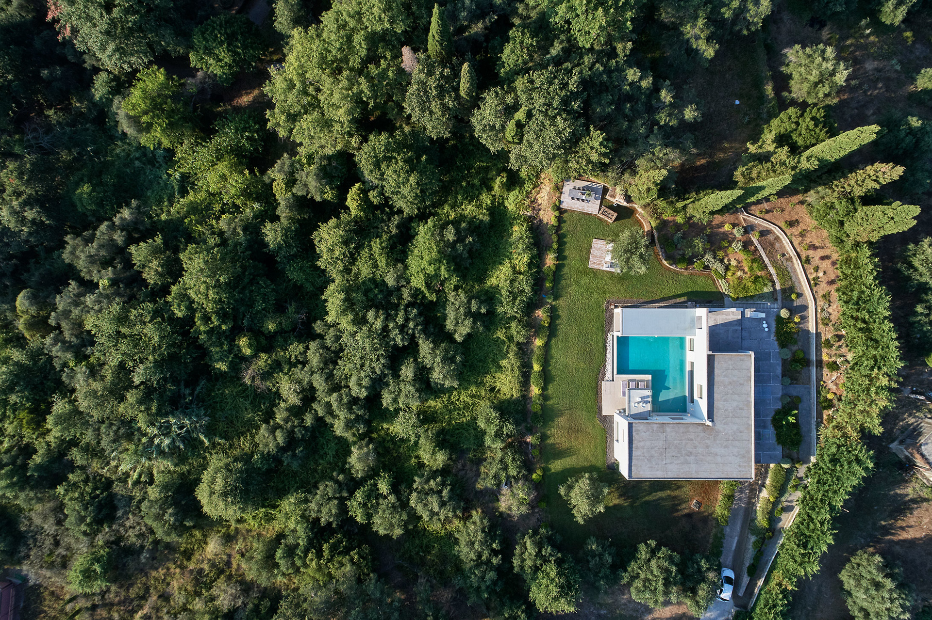 von_poll_real_estate_property_918952_image_25