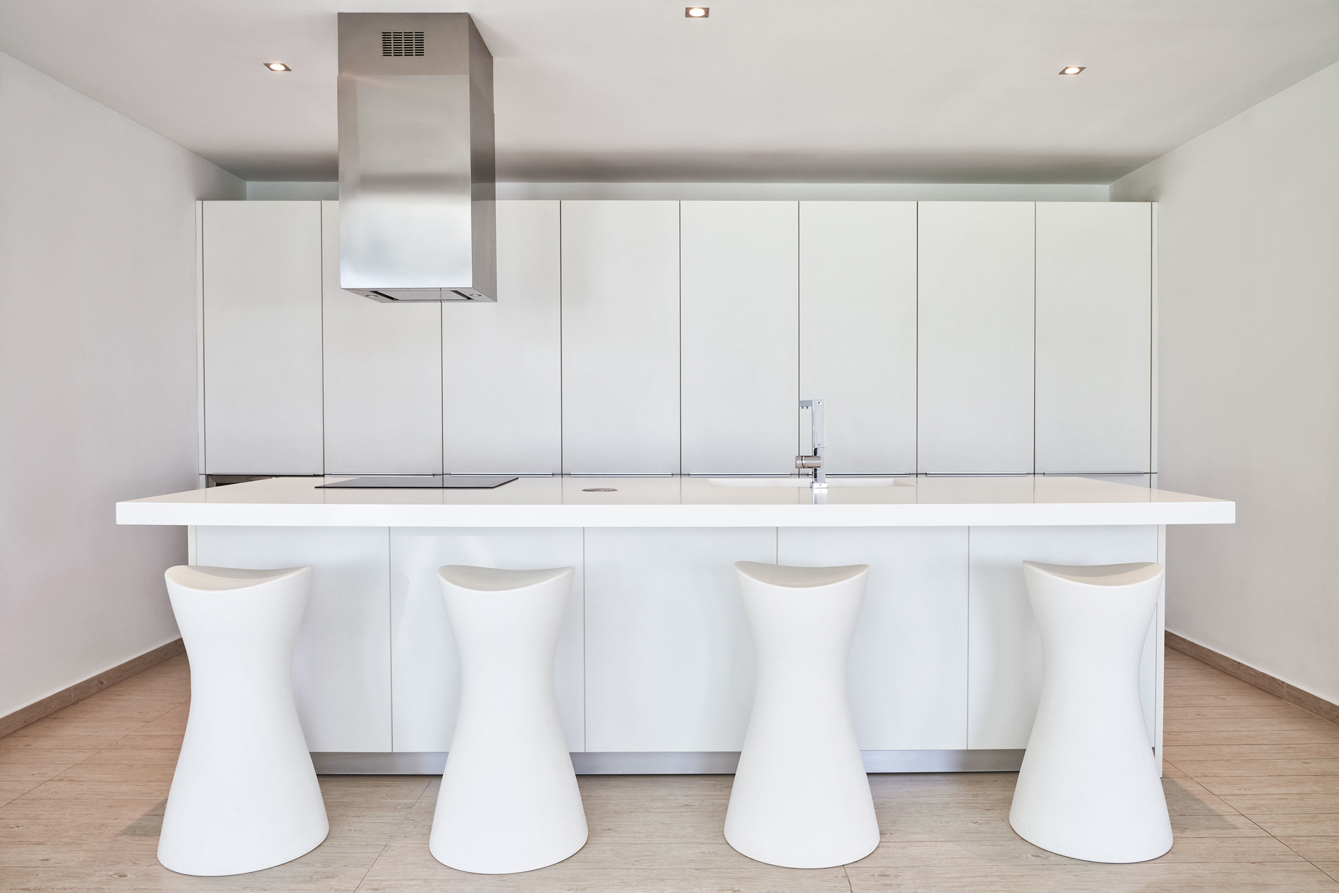 von_poll_real_estate_property_918952_image_11