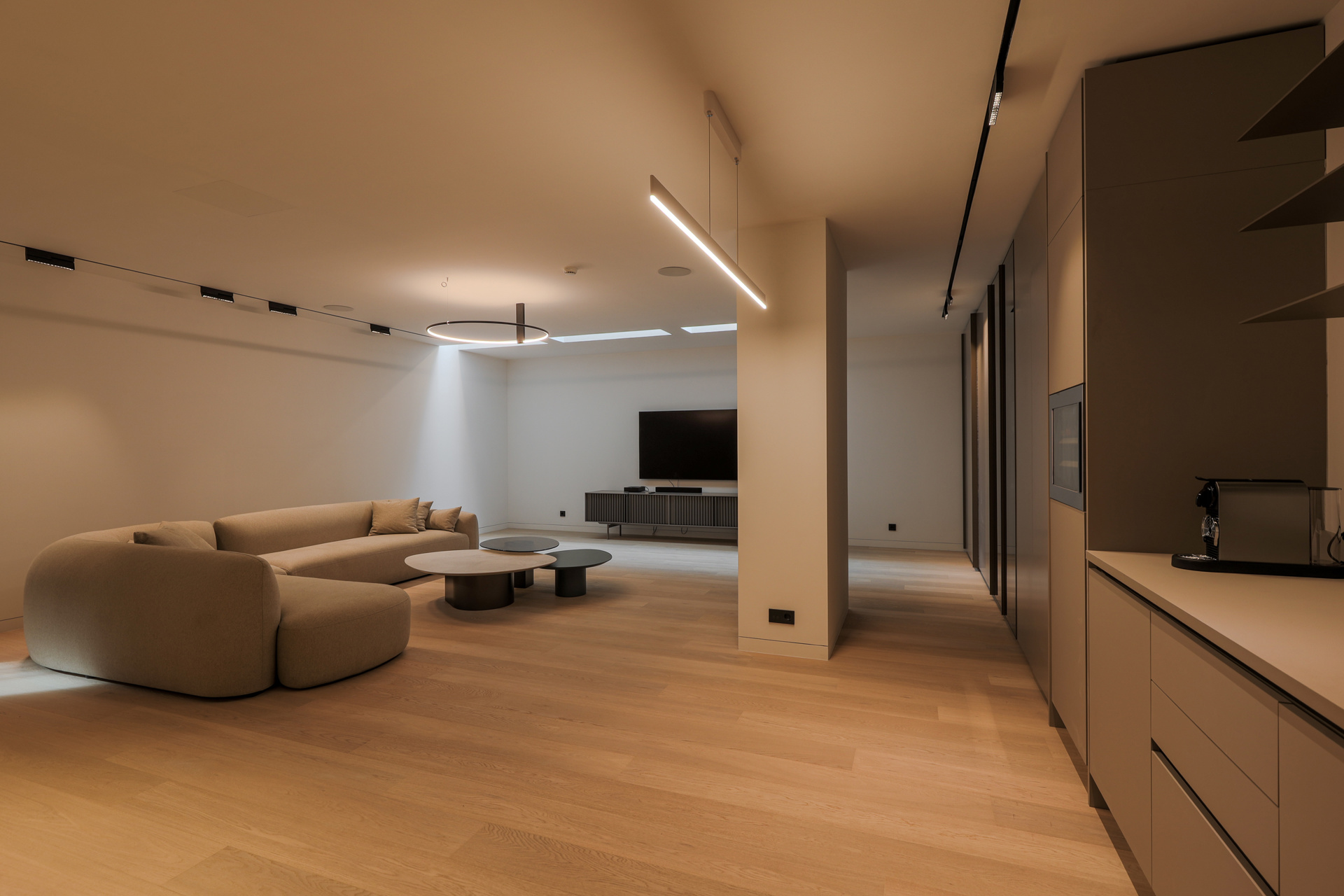 2eff2d1c9e1f44ffa38a6edf6ed07d02