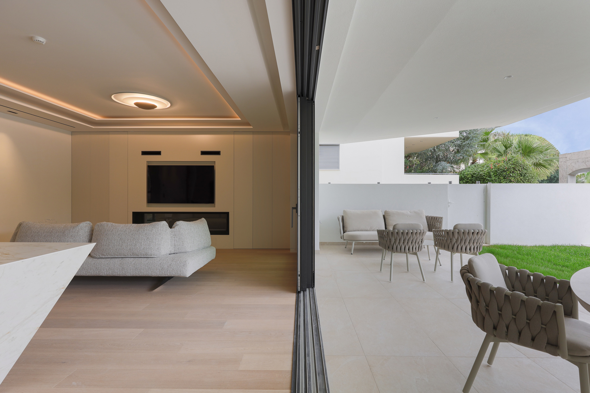 5cd393bb4c95452fbd8e6751ee147223