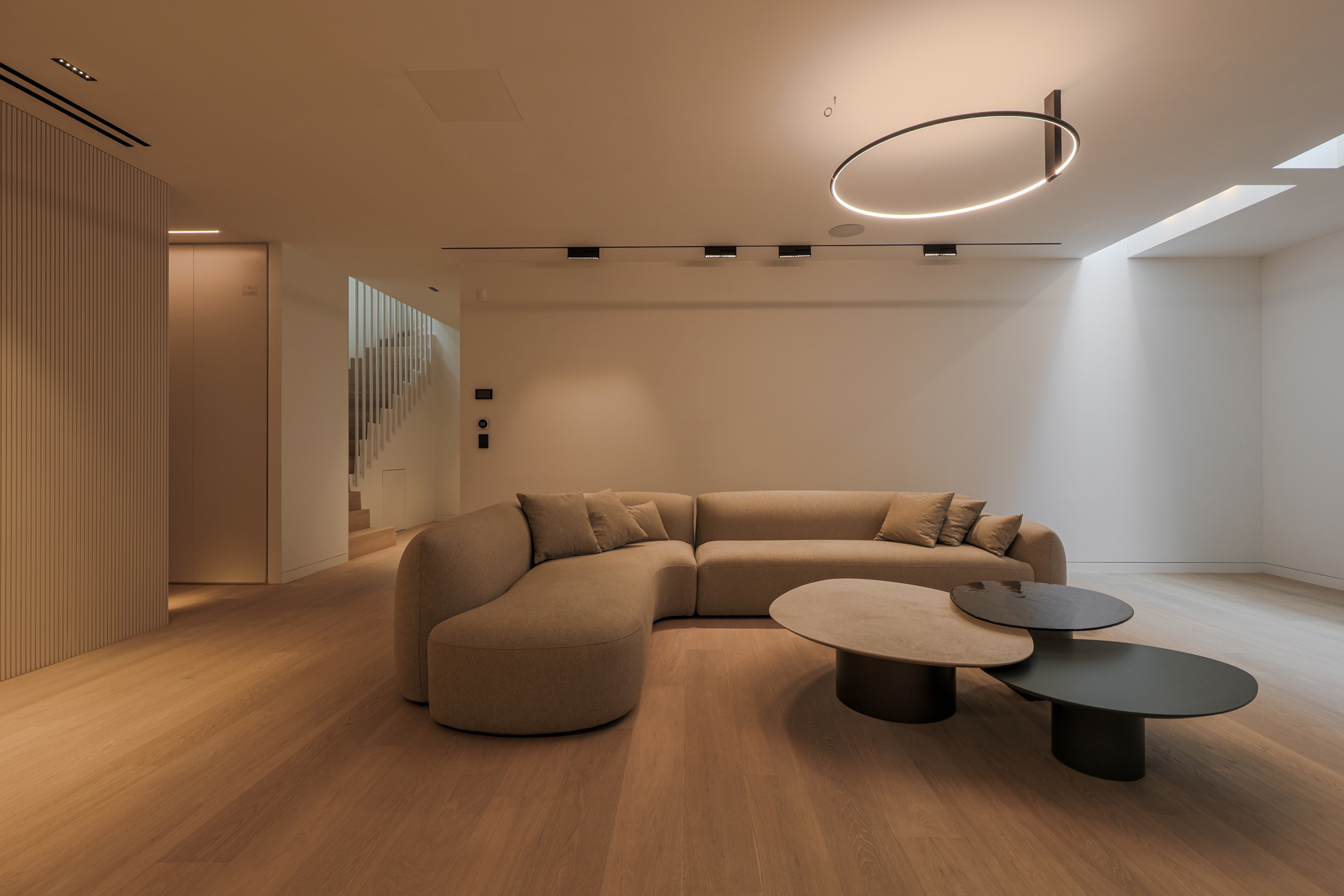 9285aa9836124bd5ba93bf5019dd2431