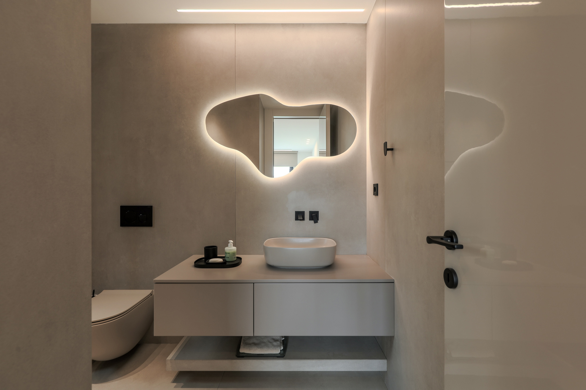 b52ed8fd2fe242c69b7388815dd86937