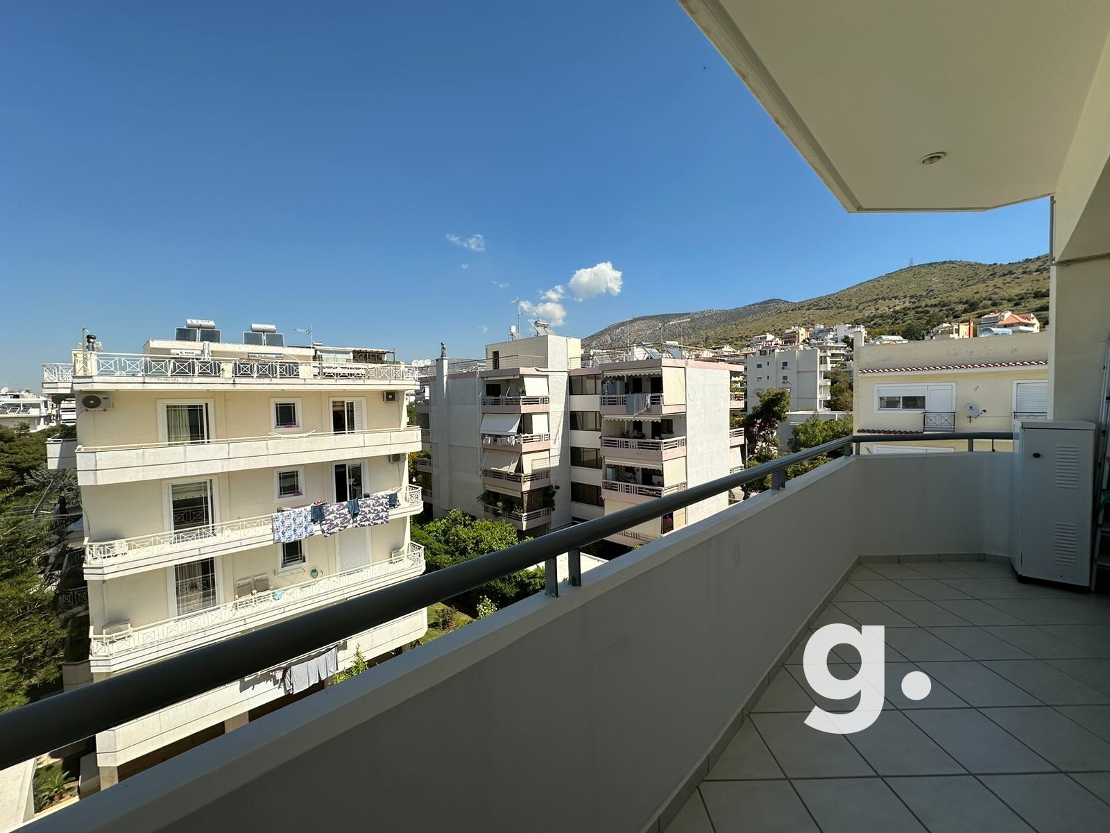 Greecing Real Estate