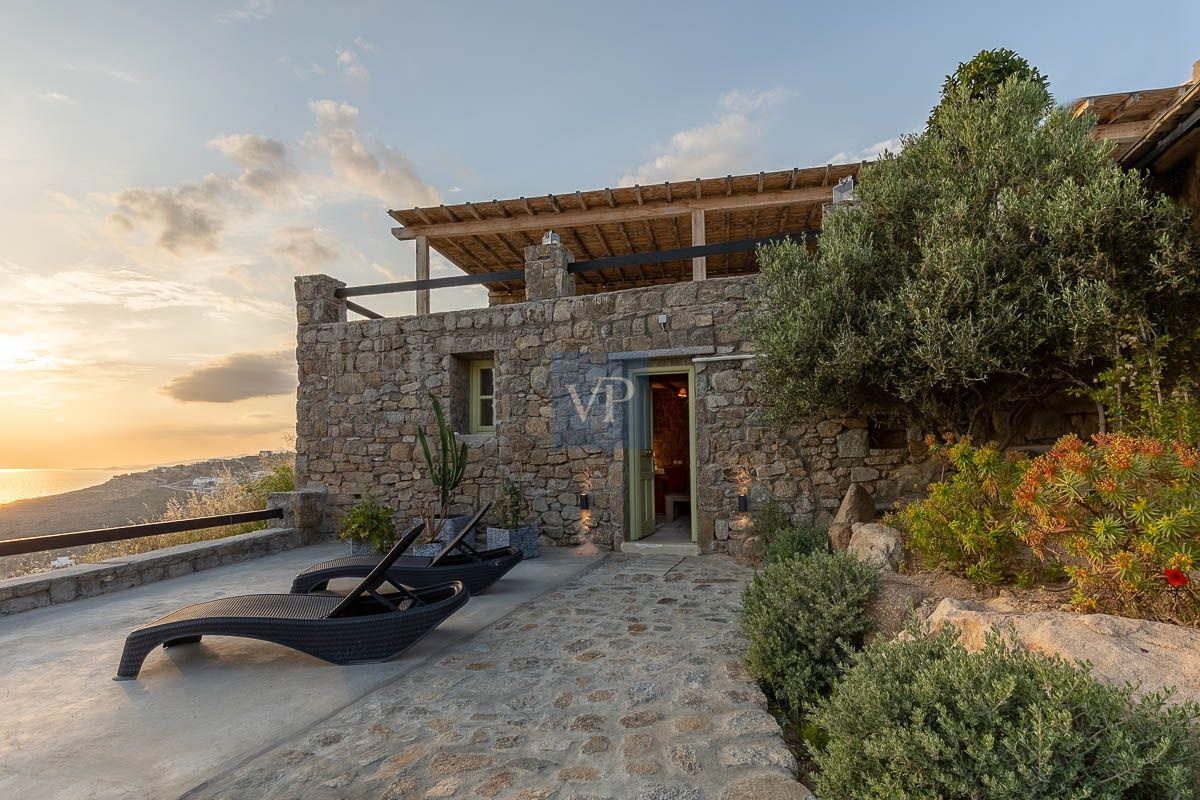 Villa Nirvana 