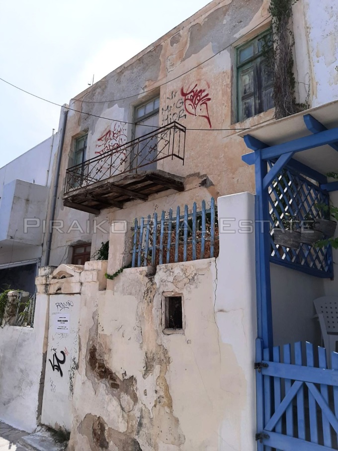 Piraiko Real Estate