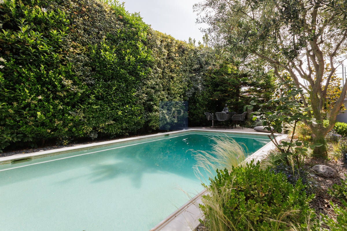 Unique Villa Zen with Japanese-Style Garden in Vari