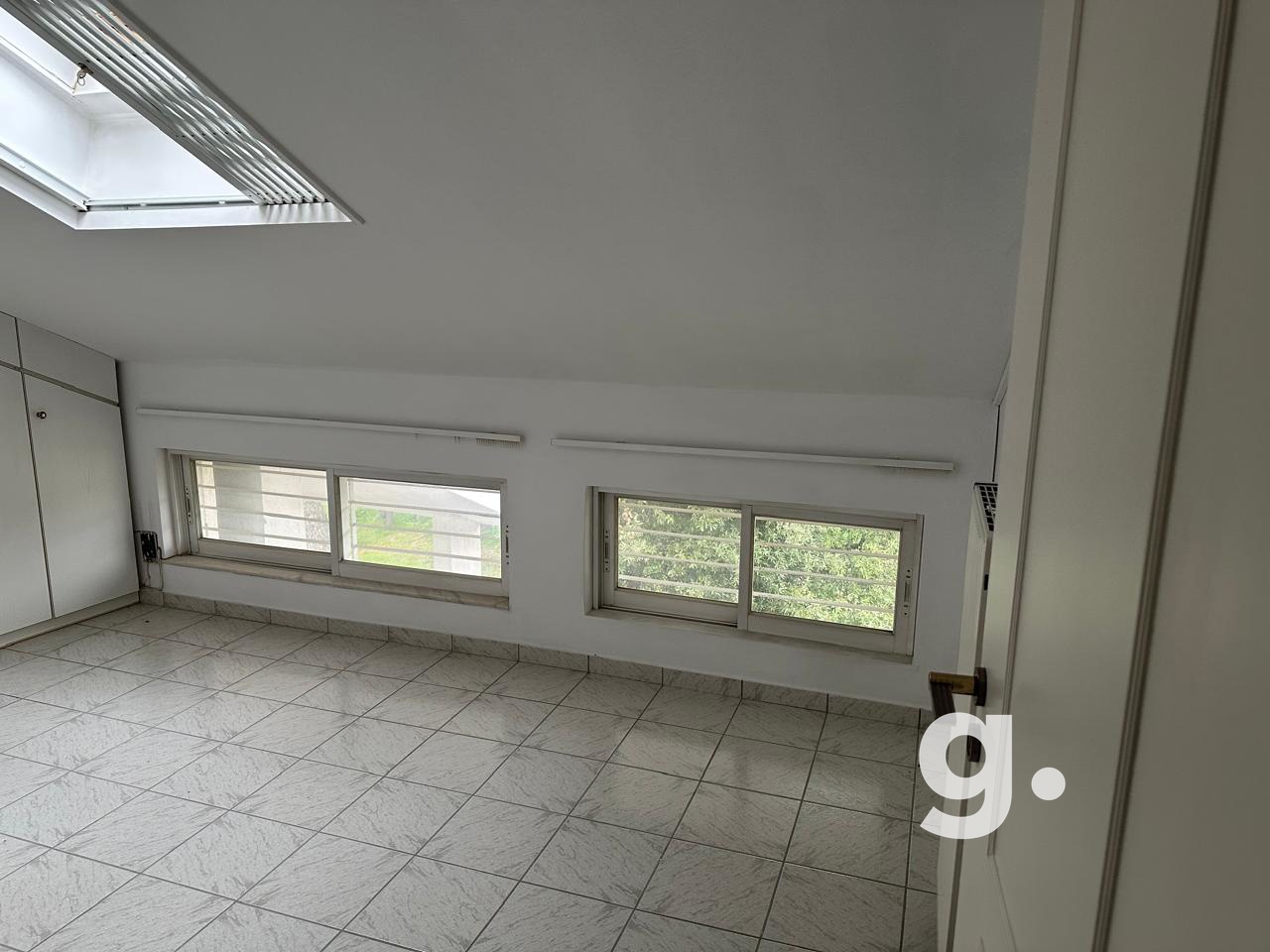 Greecing Real Estate
