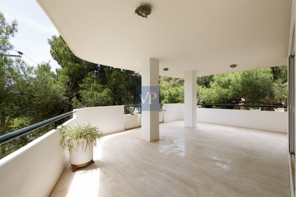 Charming Apartment Ostria for Sale in Vouliagmeni